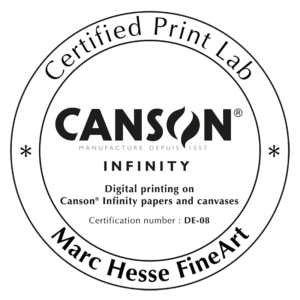 DE-08-(-Marc-Hesse-FineArt-)-Plaque-(+-mode-text) Marc Hesse FineArt ist ein Canson Certified Print Lab